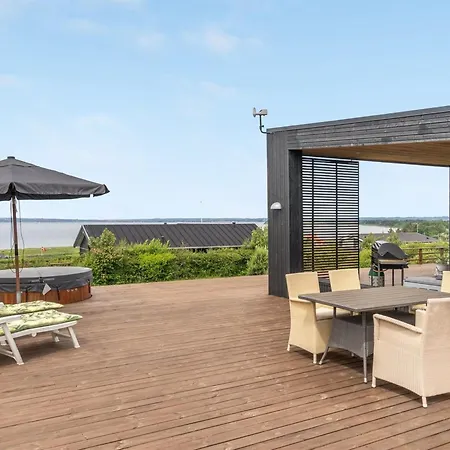 Mahilo - 300m From The Sea By Interhome Knebel