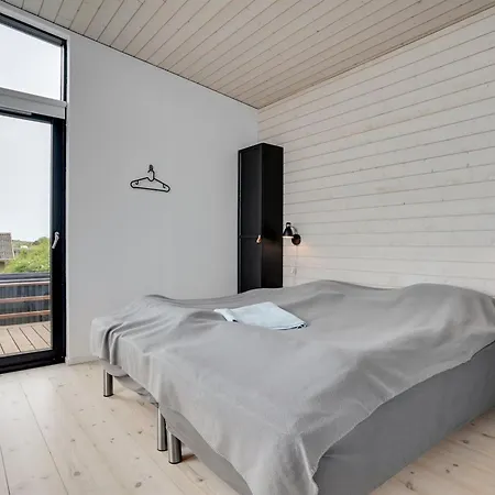 Mahilo - 300m From The Sea By Interhome *