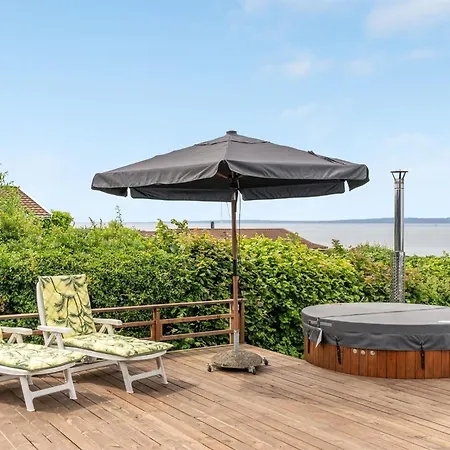 Mahilo - 300m From The Sea By Interhome Knebel